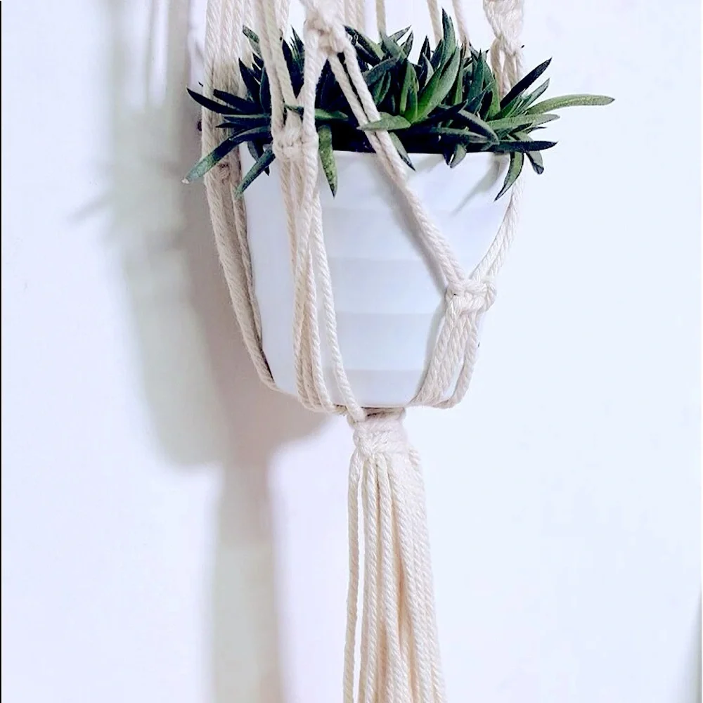 🪴🆕 2 Modern Home Decor Macramé bOhO Style Woven Fiber Artistry Plant Hanger🪴